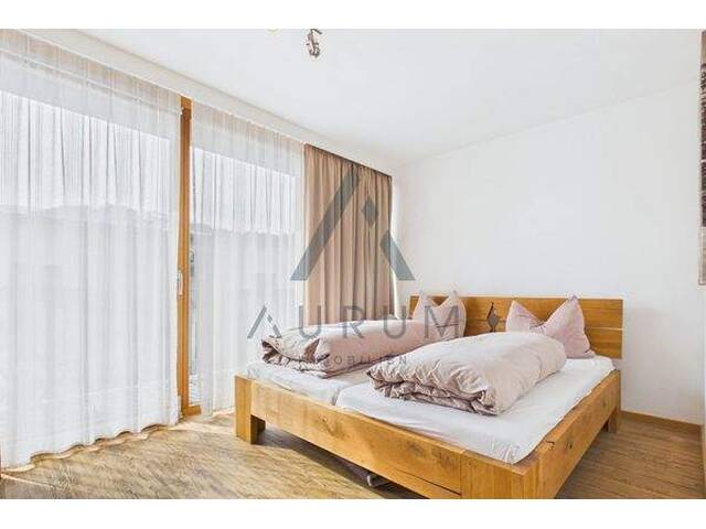 Immobilie in Kitzbühel - Möbliertes Reihenhaus mit Garten, Sauna und Hahnenkamm-Blick - Bild 4