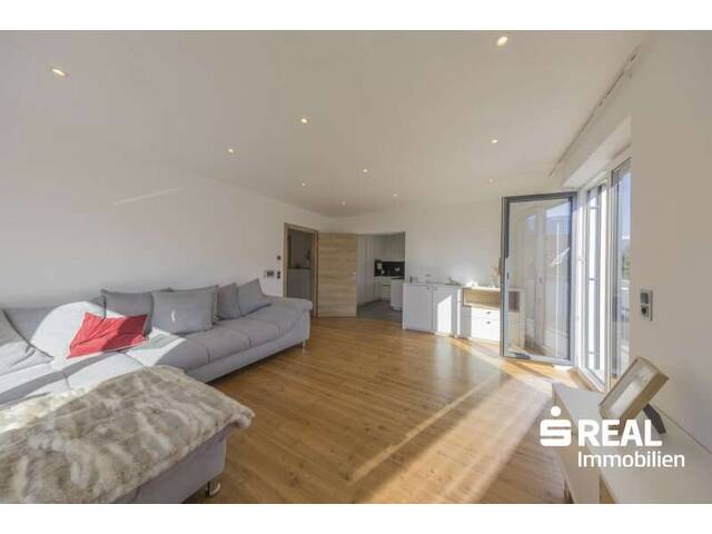 Immobilie in Kematen in Tirol - Moderne 3-Zimmer-Wohnung mit Balkon, Fußbodenheizung & Carport in Kematen zum Kauf - befristet vermietet! - Bild 2