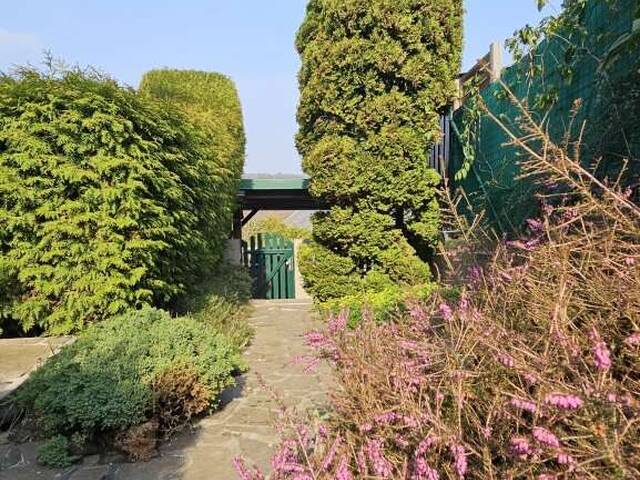 Immobilie in Eichgraben - EINFAMILIENHAUS MIT WINTERGARTEN, TERRASSE, WELLNESSBEREICH SOWIE FERNBLICK - Bild 1