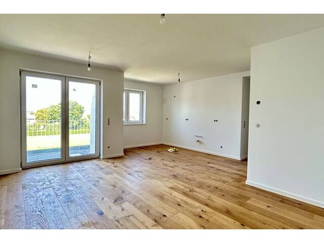 Immobilie in Mannswörth - Modernes Wohnen in Mannswörth - Erstbezug mit Balkon und hochwertiger Ausstattung - Bild 3