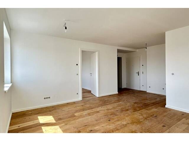 Immobilie in Mannswörth - Moderne Traumwohnung mit Balkon in Mannswörth - Erstbezug, top Ausstattung - Bild 3