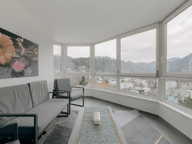Immobilie in Jenbach - Stilvoll Wohnen mit Panoramablick - 100 m² hochwertig general-sanierte Wohnung in Jenbach - Bild 2