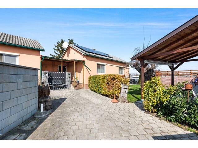 Immobilie in Zwölfaxing - Charmantes Einfamilienhaus mit Pool & großem Garten (800 m²) – ruhige Lage nahe Wien | Zwölfaxing - Bild 0