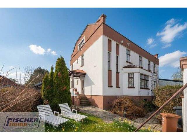 Immobilie in Maria-Lanzendorf - TRAUMHAFTE VILLA mit großem Garten und Pool - Bild 0