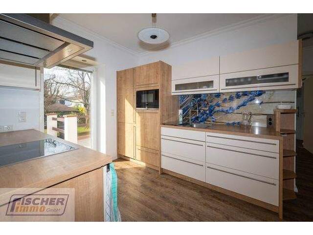 Immobilie in Maria-Lanzendorf - TRAUMHAFTE VILLA mit großem Garten und Pool - Bild 3