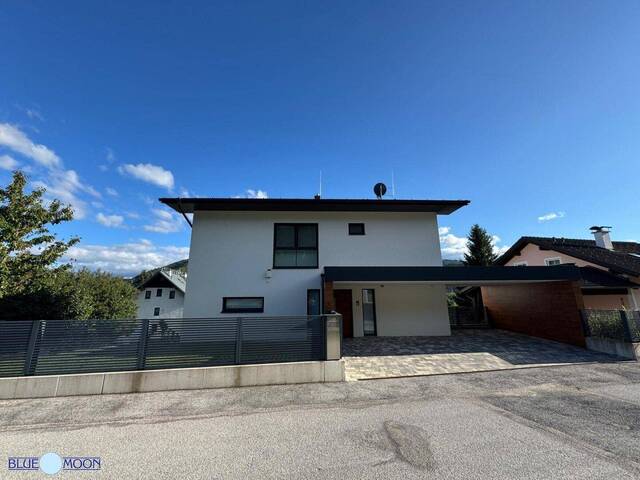 Immobilie in Steinhaus am Semmering - 8685 Steinhaus am Semmering, 174m² Wohnfläche, 591m² Grundstück, Terrasse, Garage, Carport, Wellnessbereich, Photovoltaikanlage, Erdwärmeheizung, modern möbliert, einzigartiger Topzustand! Kaufpreis € 795.000,-- - Bild 1