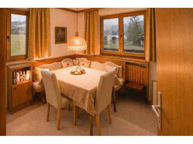 Immobilie in Kössen - Wohnhaus mit Teilfreizeitwohnsitzwidmung in absoluter Ruhelage und unverbautem Bergblick in Kössen zu verkaufen - Bild 1