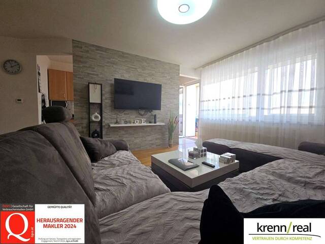 Immobilie in Wels - Geräumige 4-Zimmer-Wohnung mit Loggia - Bild 0