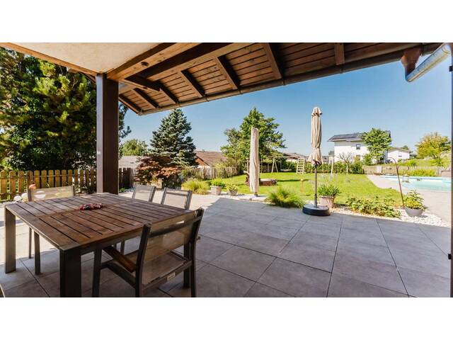 Immobilie in Pfaffing - Wohnen mit Weitblick: Großzügiges Zuhause mit Pool, Garten & viel Potenzial - Bild 4