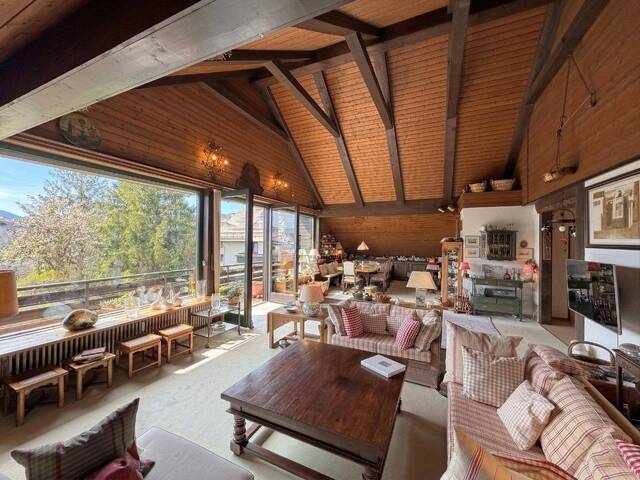 Immobilie in Eugendorf - Große, sonnendurchflutete 4-Zimmer-DG-Wohnung für Familie, mit großem Balkon, Stellplatz und Ausbaureserve - in ruhiger Wohnlage - Bild 2