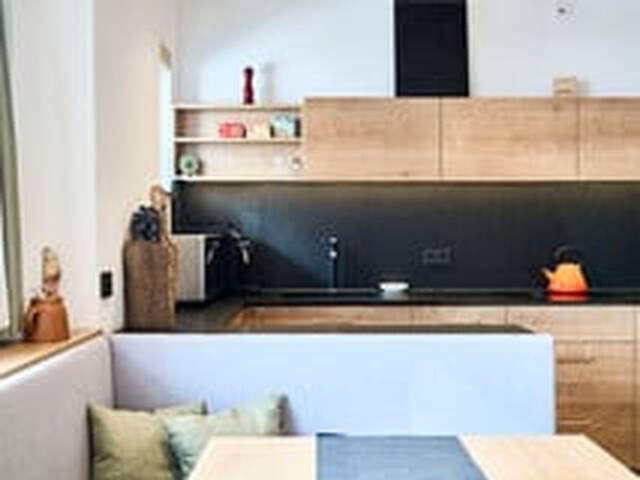 Immobilie in Seefeld in Tirol - Schick modernisiertes FREIZEITWOHNSITZ-Apartment mit alpinem Flair in Seefeld - Bild 4