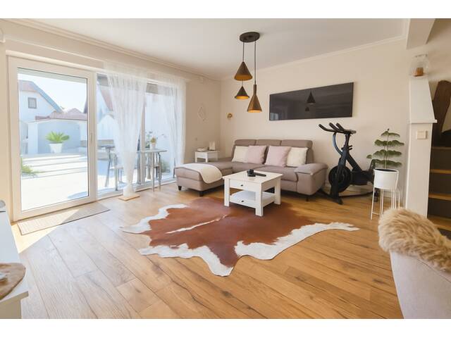 Immobilie in Teesdorf - Entzückendes und großzügiges Reihenhaus in Teesdorf - Bild 2