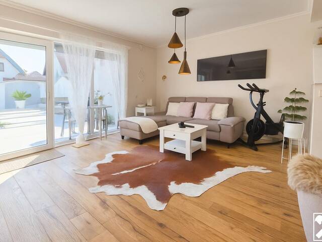 Immobilie in Teesdorf - Entzückendes und großzügiges Reihenhaus in Teesdorf - Bild 2