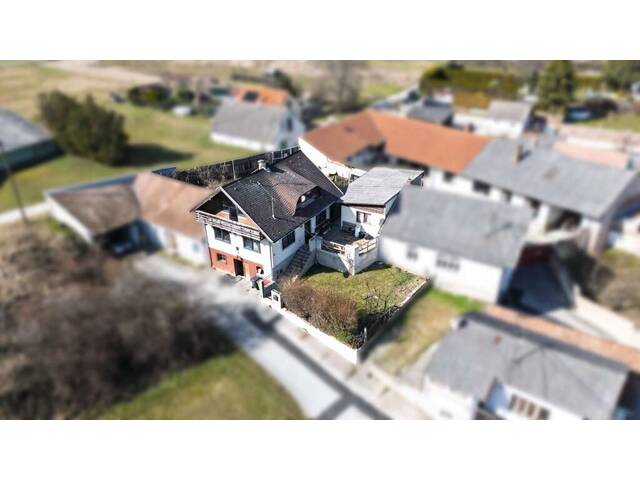 Immobilie in Groß-Schweinbarth - Potentialreiches Haus mit spitzen Weinkellerröhren in Groß-Schweinbarth - Bild 1