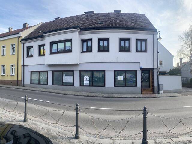 Immobilie in Grünbach am Schneeberg - Traumhafte 2 Stadthäuser (auf einem Grund) in Grünbach: Gepflegt, großzügig und perfekt für Ihr neues Zuhause! - Bild 0