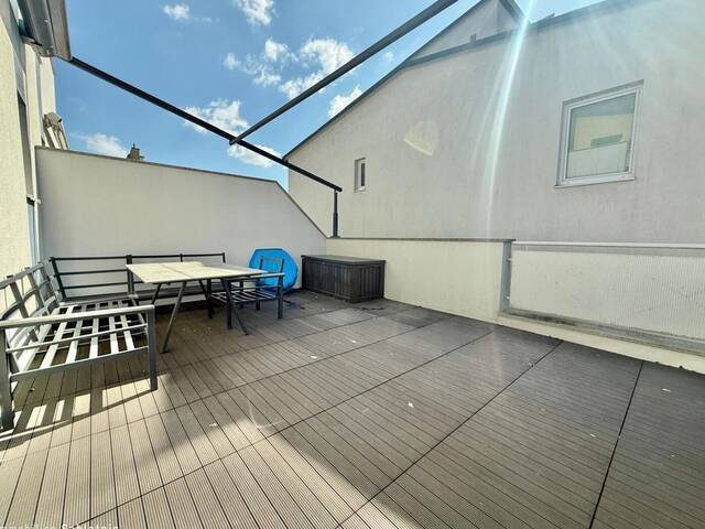 Immobilie in Teesdorf - SONNIGE 3-ZIMMER-WOHNUNG mit 23 m² Terrasse, Balkon & Grünblick in Teesdorf! - Bild 2