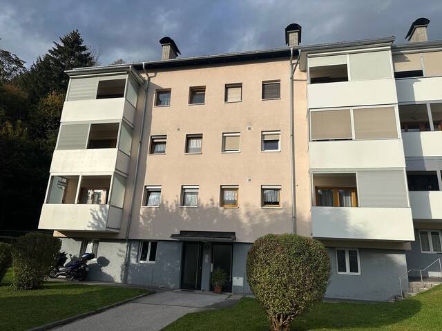 Immobilie in Jenbach - Sonnige 3-Zimmer-Wohnung mit Balkon in Jenbach – Bieterverfahren ab €150.000 | Sofortkauf €200.000 - Bild 0
