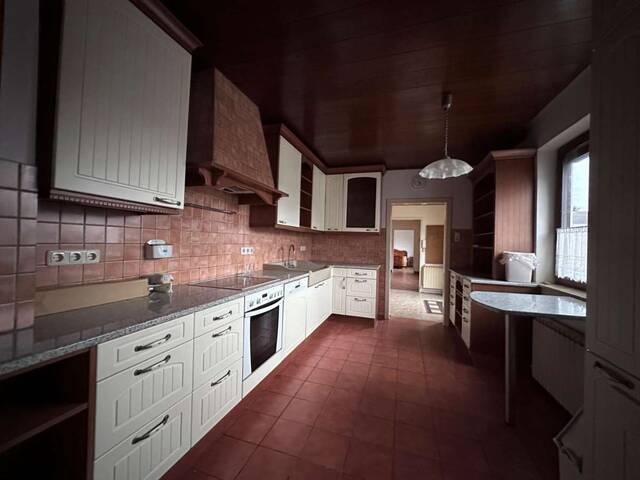 Immobilie in Ulrichskirchen - Landidylle-Landhaus zu kaufen mit viel Potenzial, 2 Wohneinheiten in Wien Nähe - Bild 2