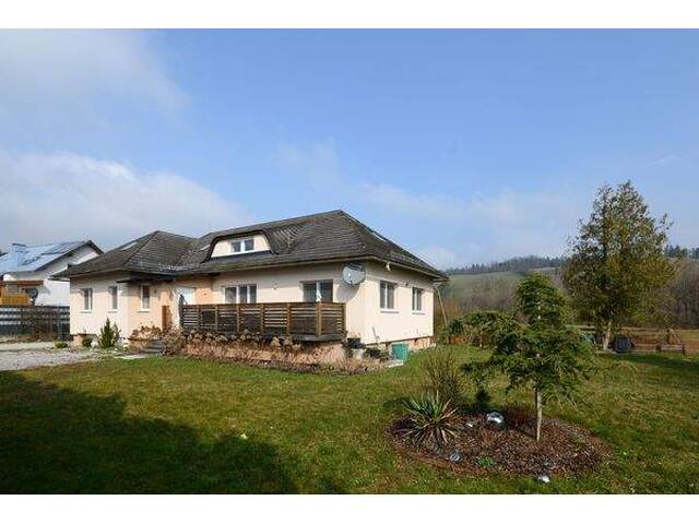 Immobilie in Kaumberg - Idyllisches Familienanwesen inmitten der Natur - Raum für Leben, Ruhe und besondere Momente - Bild 2