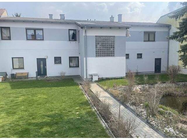 Immobilie in Günselsdorf - MEHRFAMILIENHAUS in GÜNSELSDORF PROVISIONSFREI - Bild 0