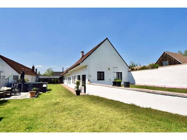 Immobilie in Lackendorf - Wohnen, wo andere Urlaub machen – Traumhafter Streckhof mit Geschichte & Stil - Bild 3