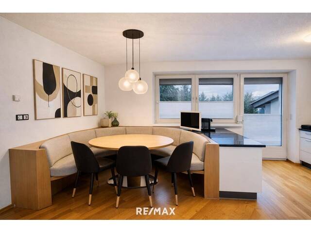 Immobilie in Hainzenberg - Familienglück im Zillertal – 4-Zimmer-Wohnung mit Panoramaterrasse & Bergblick sofort bezugsbereit - Bild 2