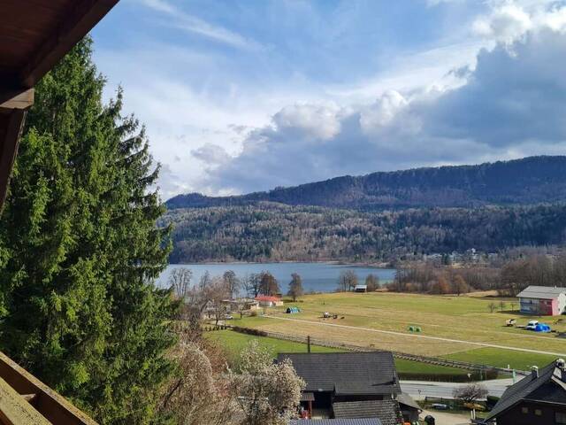 Immobilie in Keutschach - Gemütliches Haus mit Seeblick in Traumlage am Keutschacher See, auch zwei getrennte Wohnbereiche möglich! - Bild 2