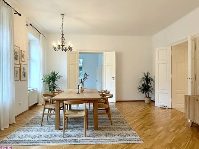 Immobilie in Pressbaum - Großzügige Altbauwohnung im Zentrum von Pressbaum - Bild 0