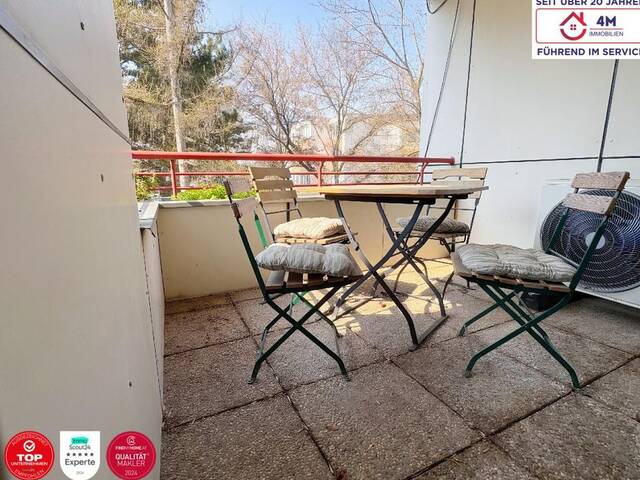 Immobilie in Wolkersdorf im Weinviertel - Dein Platz im Grünen - 2 Zimmer, Terrasse, Parkplatz, Schlosspark Wolkersdorf - Bild 1
