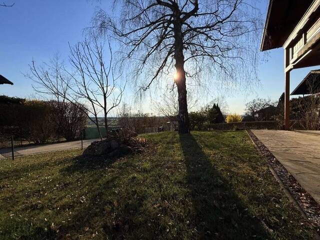 Immobilie in Moosdorf - Familienleben mit Freiraum - Einfamilienhaus mit Gästehaus und großem Garten in ruhiger Lage - Bild 2