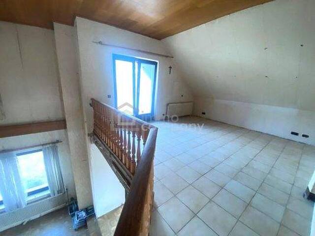 Immobilie in Felixdorf - Vollunterkellertes Einfamilienhaus - Viel Potenzial - Mach was draus! - Bild 2