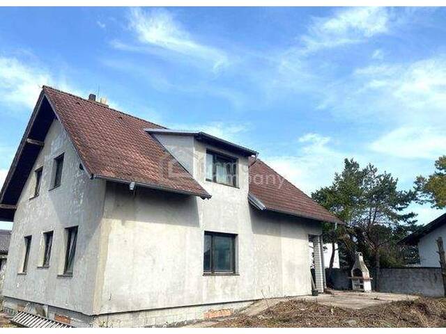 Immobilie in Felixdorf - Vollunterkellertes Einfamilienhaus - Viel Potenzial - Mach was draus! - Bild 3