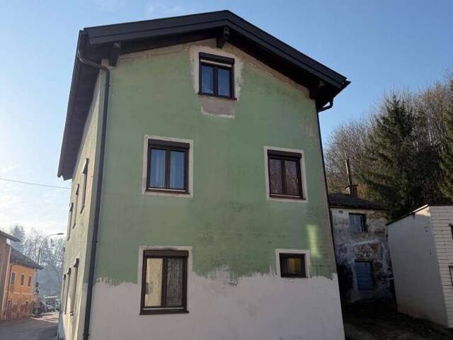 Immobilie in Mauerkirchen - Teilweise saniertes Objekt zentral in Mauerkirchen - Bild 0