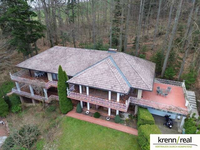 Immobilie in St. Ulrich bei Steyr - Exklusive Villa mit eigenem Wald in Bestlage mit Blick auf Steyr - Bild 1