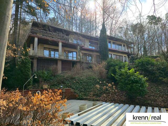 Immobilie in St. Ulrich bei Steyr - Exklusive Villa mit eigenem Wald in Bestlage mit Blick auf Steyr - Bild 2