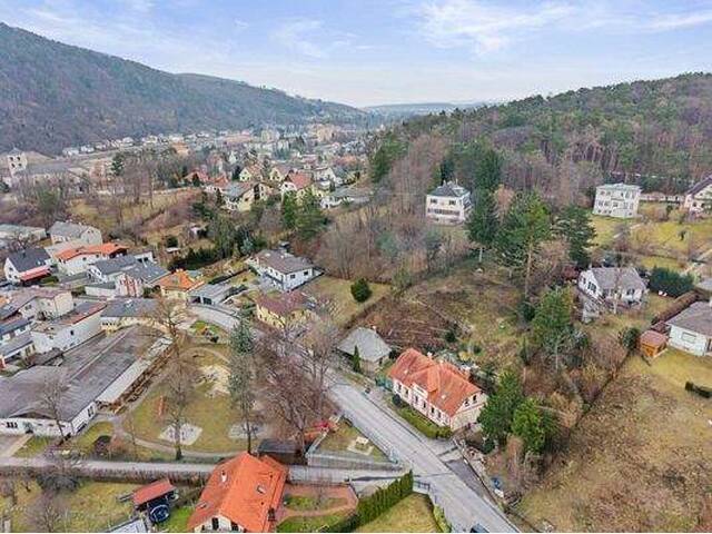 Immobilie in Gloggnitz - Wohnhaus mit drei Wohneinheiten! - Bild 1