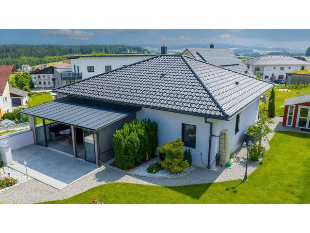 Immobilie in Schardenberg - Neuwertiges EFH mit toll angelegtem Garten & Doppelgarage – energieeffizient in Schardenberg (AT) - Bild 4