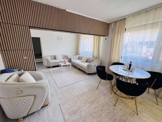 Immobilie in Braunau am Inn - Attraktives Zweifamilienhaus mit zwei vermieteten Wohnungen und neuer Luftwärmepumpe - Bild 0