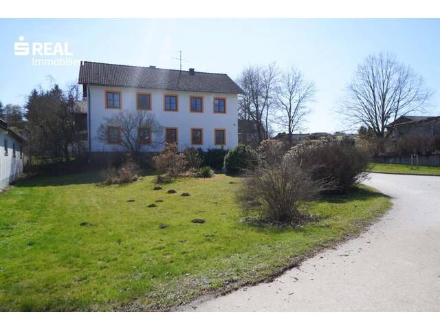 Immobilie in Friedersbach - Großes Wohnhaus, großer Garten, große Maschinenhalle - Bild 3