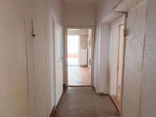 Immobilie in Hinterbrühl - 4 Zimmer Gartenwohnung (mit 350 m² Gartenfläche) direkt am Mödlingbach - Bild 2