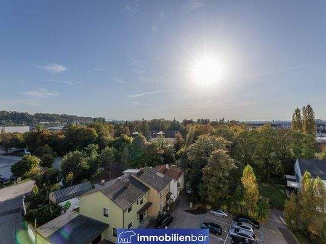 Immobilie in Wels - Geräumige 4-Zimmer Wohnung mit Balkon - Wohnen mit Weitblick - Maria-Theresia-Straße 19 Wels - Bild 0