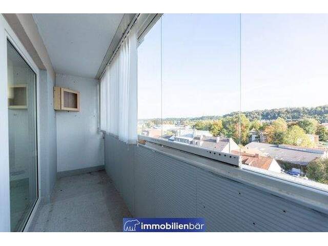 Immobilie in Wels - Geräumige 4-Zimmer Wohnung mit Balkon - Wohnen mit Weitblick - Maria-Theresia-Straße 19 Wels - Bild 4