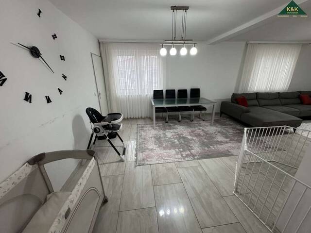 Immobilie in Weigelsdorf - ZUSÄTZLICH VIEL PLATZ FÜR EIN 2. HAUS (noch 236 m² verbaubare Fläche) - Bild 2