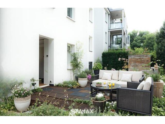 Immobilie in Ebreichsdorf - Einziehen und wohlfühlen! Moderne 2-Zimmerwohnung in Grün- und Ruhelage mit Terrasse und Eigengarten - Carport inklusive! - Bild 1