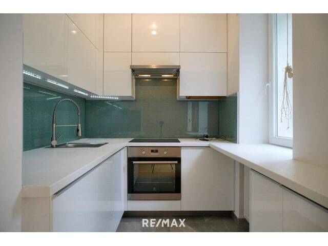 Immobilie in Ebreichsdorf - Einziehen und wohlfühlen! Moderne 2-Zimmerwohnung in Grün- und Ruhelage mit Terrasse und Eigengarten - Carport inklusive! - Bild 3