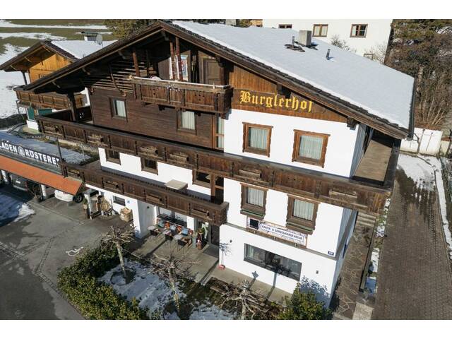 Immobilie in Telfs - Traditionelles Haus mit mehreren Wohneinheiten, Caférösterei und Hofladen in Bestlage von Telfs ! - Bild 3