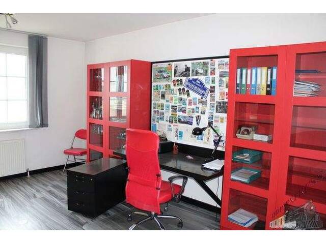 Immobilie in Mannersdorf am Leithagebirge - Sehr gut gelegenes Zweifamilienhaus in Mannersdorf zum Teil im Innenbereich bei 1 Wohneinheit sanierungsbedürftig - Bild 3