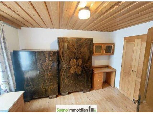 Immobilie in Grünau im Almtal - Großes Haus im Herzen von Grünau - viel Platz, Top-Lage & riesiges Potenzial! - Bild 2