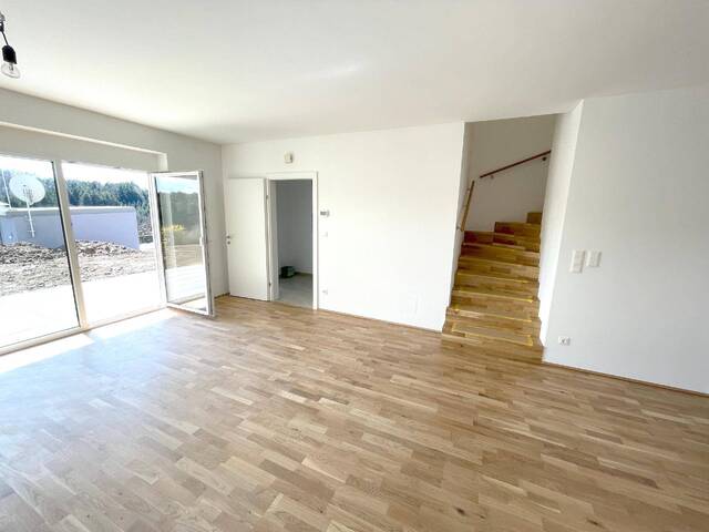 Immobilie in Gleisdorf - Charmantes Eckreihenhaus mit Gartenidylle und sonniger Terrasse in ruhiger Lage - Bild 0