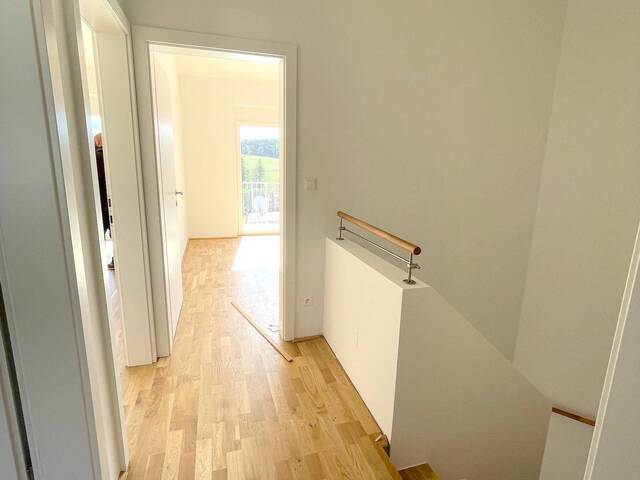 Immobilie in Gleisdorf - Charmantes Eckreihenhaus mit Gartenidylle und sonniger Terrasse in ruhiger Lage - Bild 4